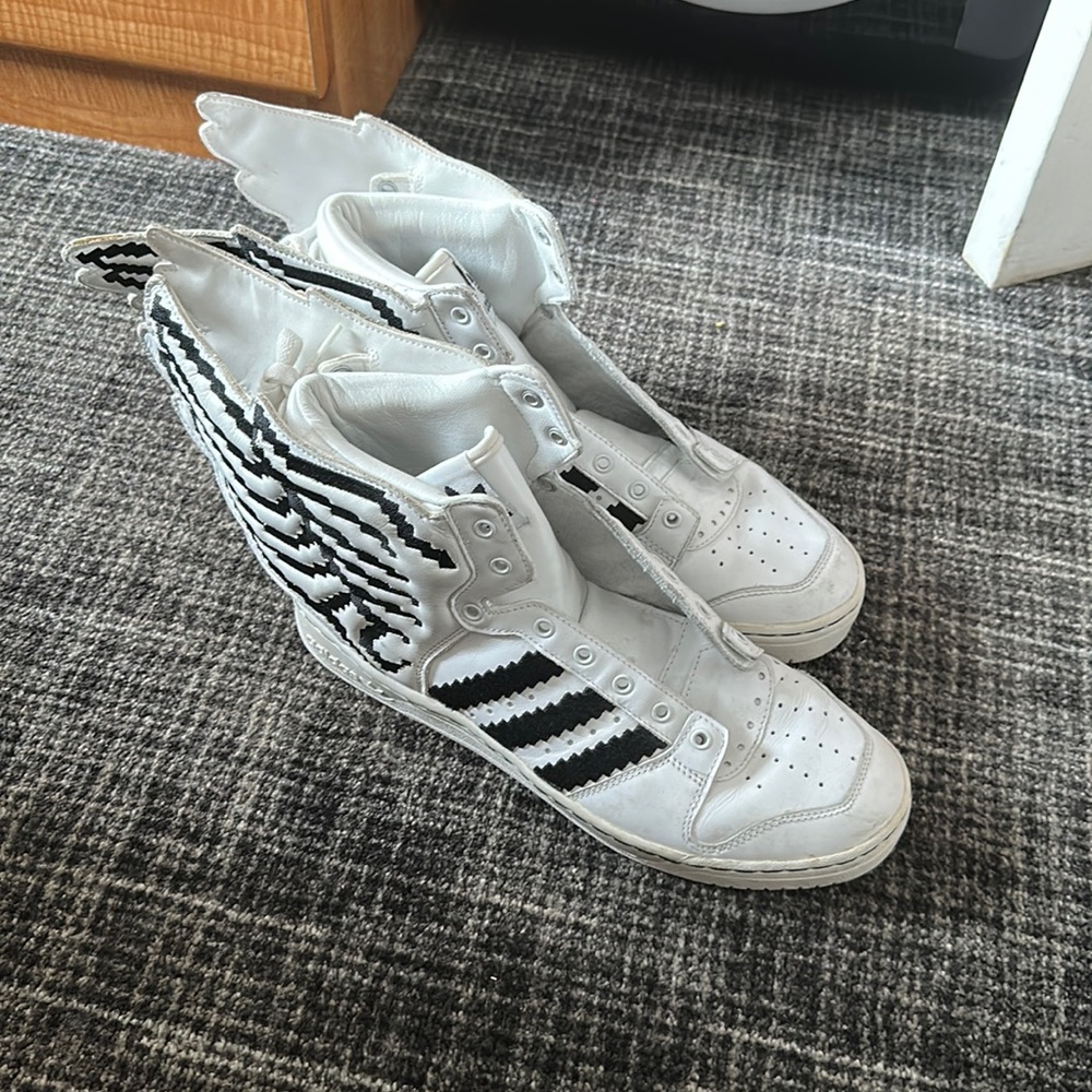 Jeremy Scott 10.5 men’s size